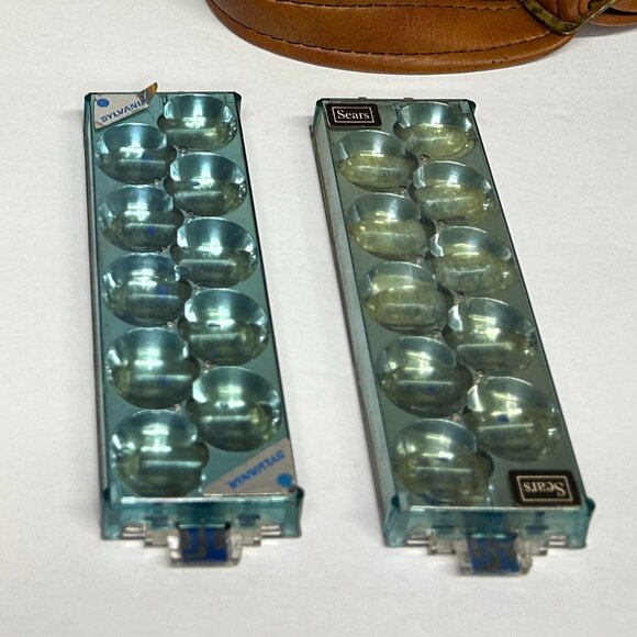 Kodak Colorburst 200 Instant Camera With Manual, Bag and Flashes - Picture 14 of 14